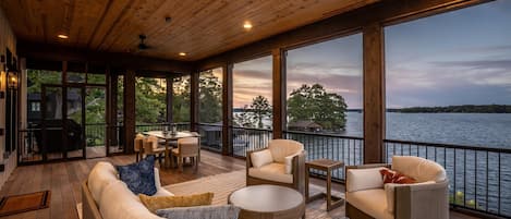 Televisión, chimenea, oficina