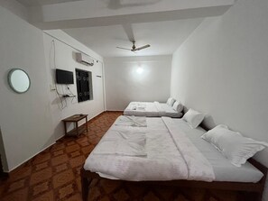 Family Room | Free WiFi - Hotel Sai Deep Place (Baga)