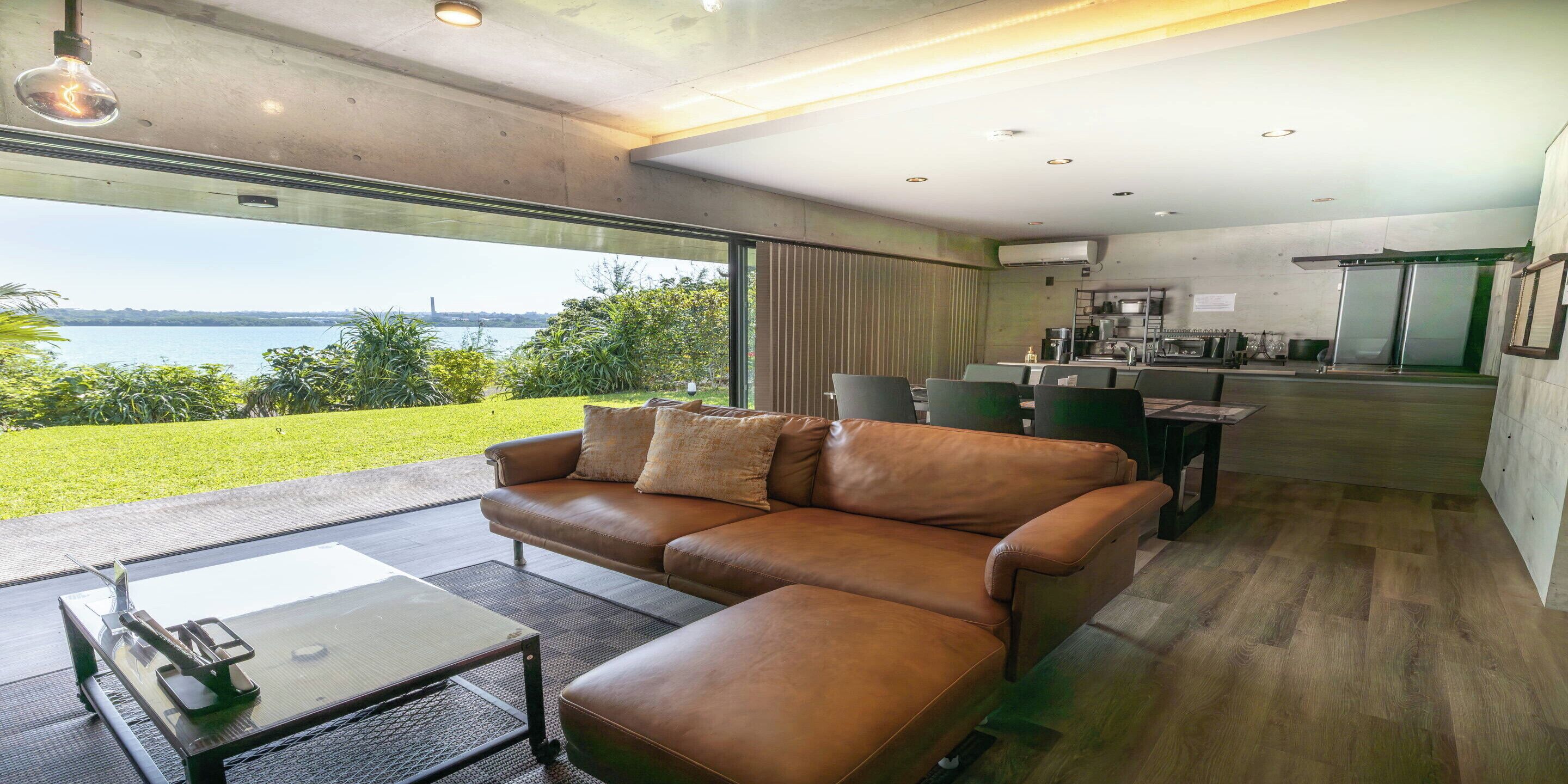 Deluxe Villa, 2 Bedrooms, Non Smoking, Kitchen | Living area
