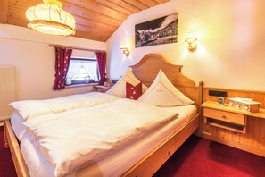 1 bedroom, internet, bed sheets