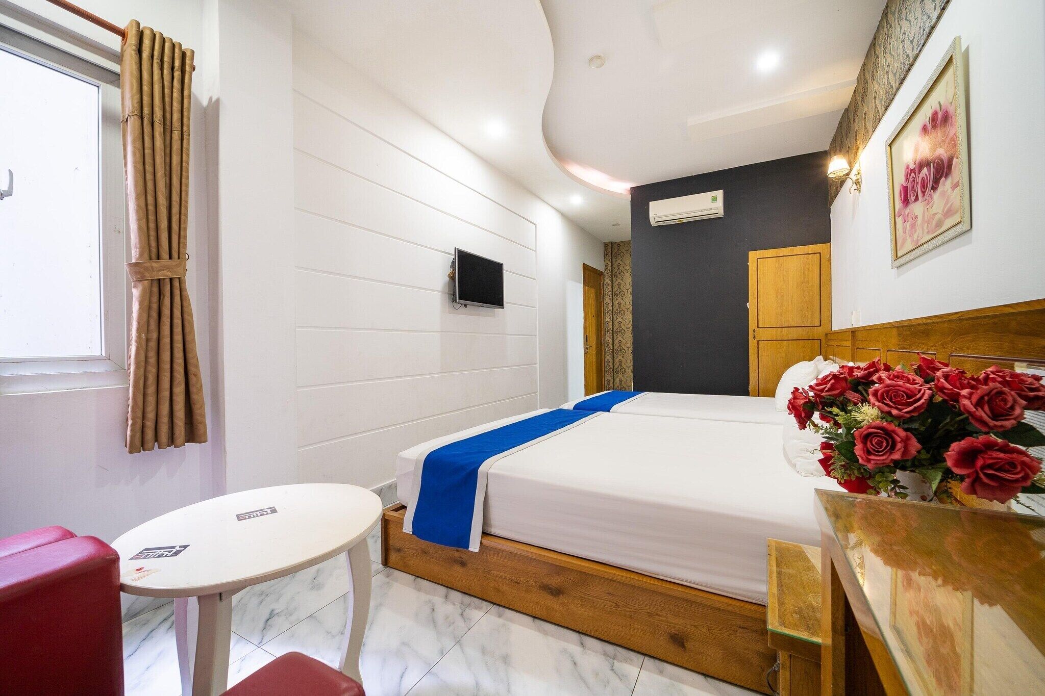 1 bedroom, desk, free WiFi, bed sheets