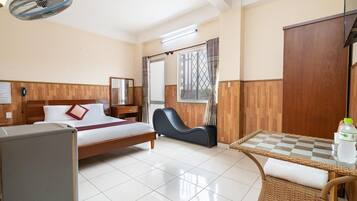 1 bedroom, desk, free WiFi, bed sheets