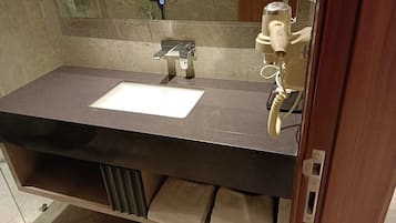 Doppia Executive | Tende oscuranti, ferro/asse da stiro, Wi-Fi gratuito