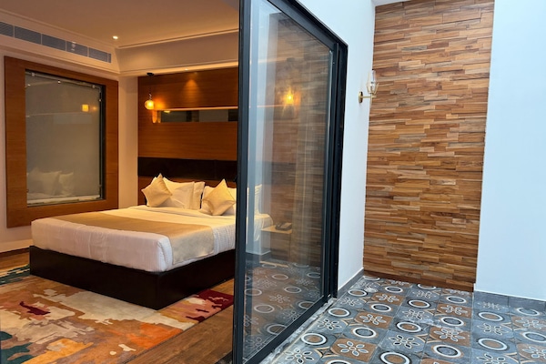 Premium Double Room | Blackout drapes, iron/ironing board (on request), WiFi (free)