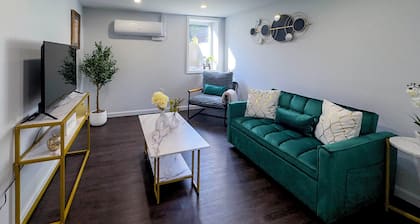 Charming Brand New Apartment with AC in vibrant New Haven-Near Tweed Airport