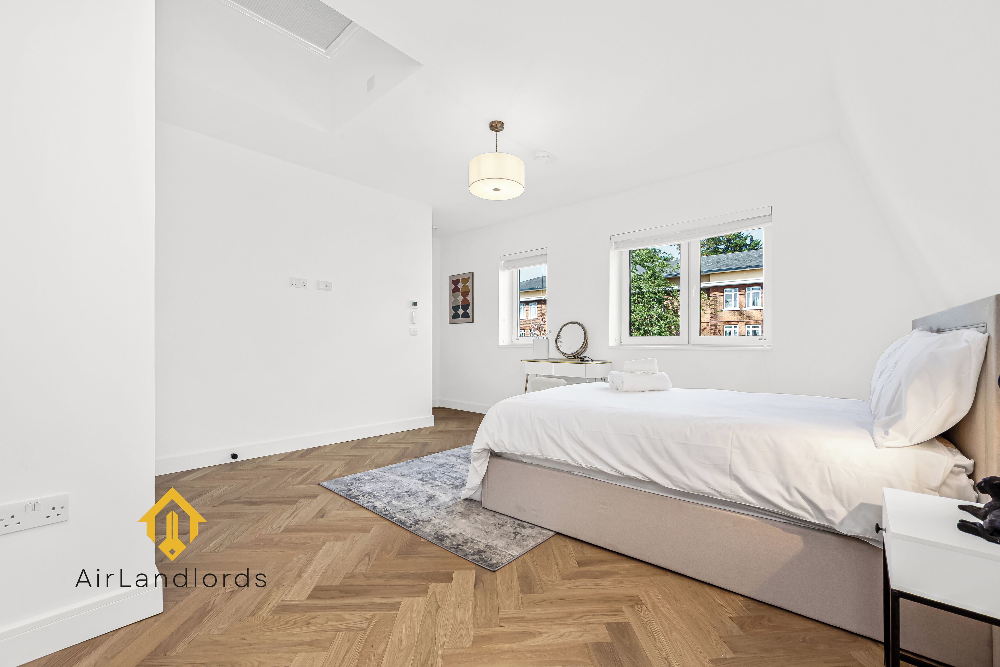 1 室のベッドルーム、アイロン / アイロン台、WiFi (無料)