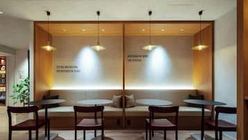 Coin salon dans le hall