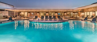 Zen  1BR Apt in Pleasant Frisco with fitness room, pool, EV charging and more!