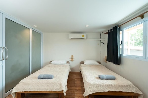 In-room safe, free WiFi