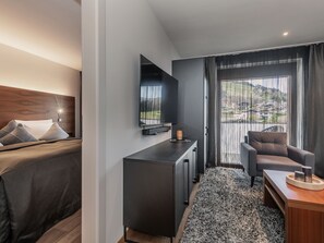 2 bedrooms, Internet