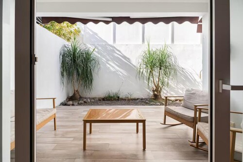 Beautiful Condo just steps from Avenida Escazu in an unbeatable location