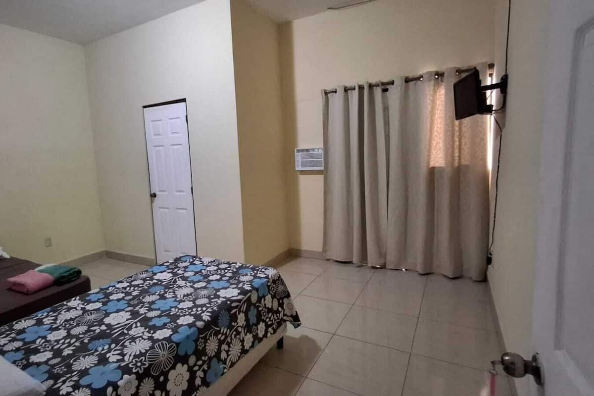 Family Triple Room, Air conditioning, Courtyard View | Individually decorated, individually furnished, free WiFi, bed sheets