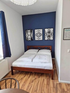 1 Schlafzimmer, Bügeleisen/Bügelbrett, kostenloses WLAN, Bettwäsche