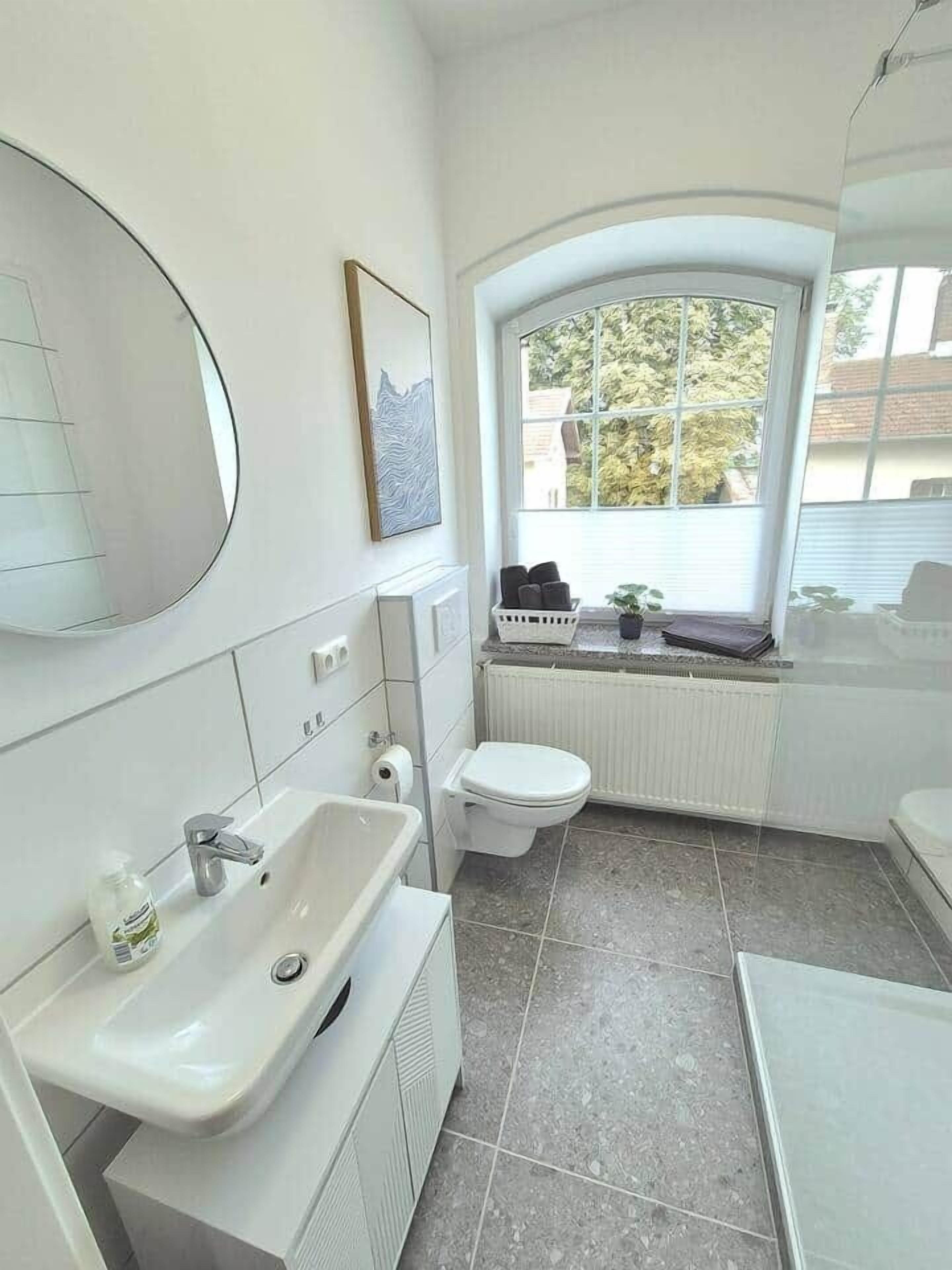 Hårtork, handdukar, tvål och toalettpapper