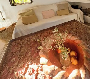 Interior - Chalet 'Finca El Búho Oak Natural Park' with Natural Park Views, Wi-Fi & Air Conditioning (Cañada Real)