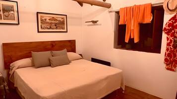 2 quartos, ferros/tábuas de passar roupa, Wi-Fi, roupa de cama