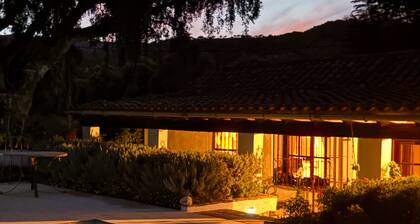 Chalet 'Finca El Búho Oak Natural Park' with Sea Views, Wi-Fi and Air Conditioning