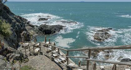 Homiday- Eco Residence- Private Beach and Pool