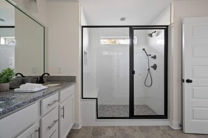 Bathroom - 3 Kings Garage Front Yard Washer Dryer (Old Hickory)