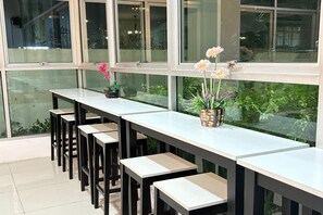 Dining - Cozy Twin Escape | Light-Filled Bangkok Hideaway (Bangkok)