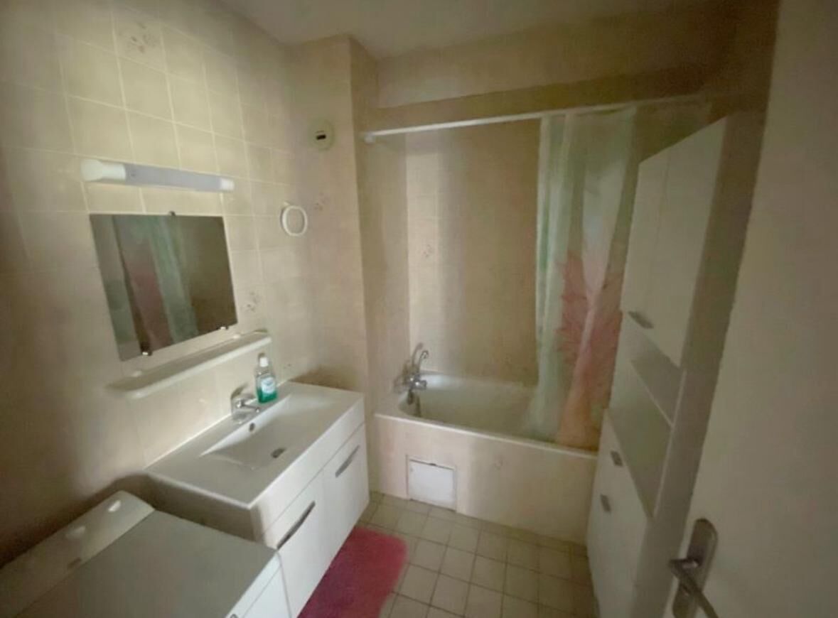 Towels, soap, toilet paper