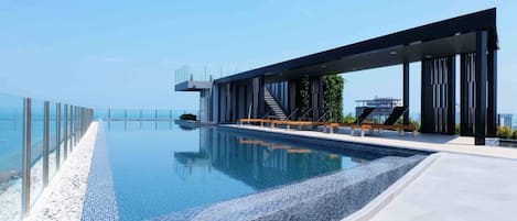 Apartment, 2 Bedrooms, Accessible, Smoking | Pool