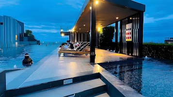 Apartment, 2 Bedrooms, Accessible, Smoking | Pool | Outdoor pool