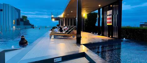 Apartment, 2 Bedrooms, Accessible, Smoking | Pool | Outdoor pool