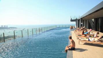 Apartment, 2 Bedrooms, Accessible, Smoking | Pool | Outdoor pool