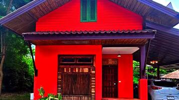 House, 1 Bedroom, Accessible, Smoking | Property entrance