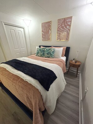 1 bedroom, iron/ironing board, WiFi, bed sheets