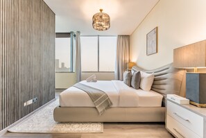 2 bedrooms, in-room safe, iron/ironing board, free WiFi