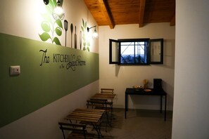 Fridge, microwave - Ciuri's House (Catania)