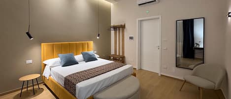 5 quartos, Wi-Fi, roupa de cama