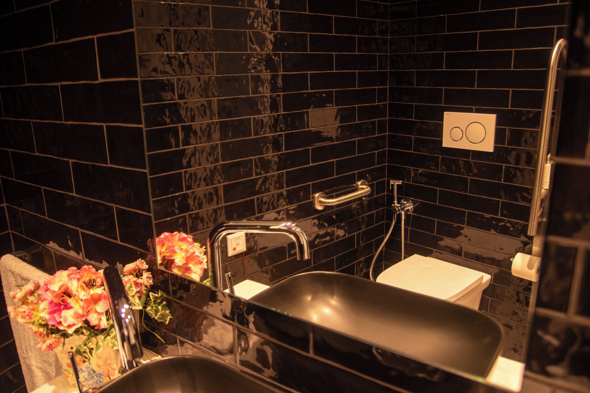 Dusche, Haartrockner, Bidet, Handtücher