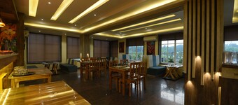 Hotel Lakefront