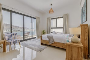 5 bedrooms, in-room safe, iron/ironing board, free WiFi