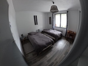 Premium Double Room, Garden View (CH5 / Les Coquelicots) | Free WiFi