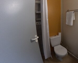 Standard Single Room, Garden View (CH4 / Les Primevères)