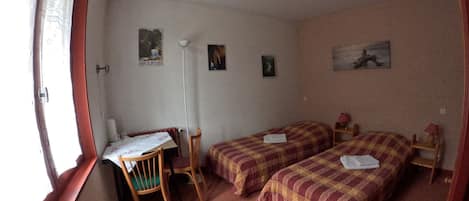 Standard Double Room (CH2 / Les Jonquilles) | Free WiFi