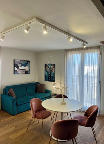 Atenea Palace Luxury Rooms 