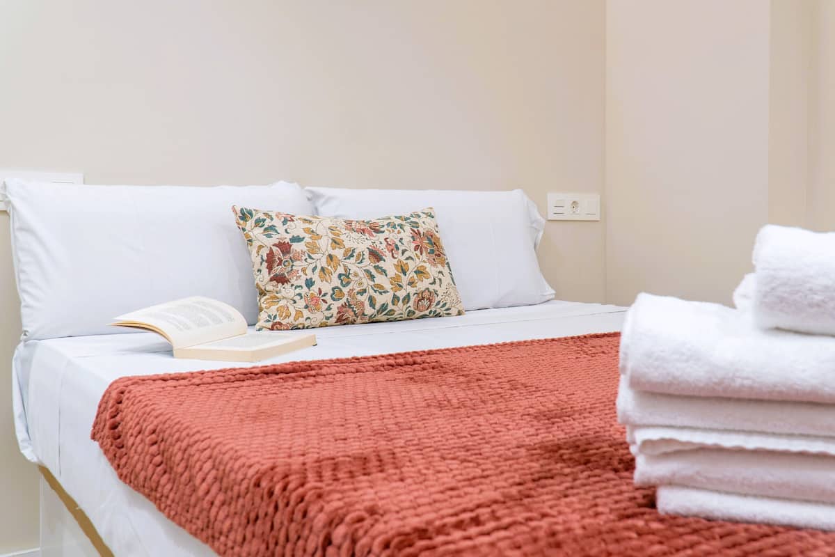 Departamento estándar | Espacio para trabajar con laptop, insonorización y wifi gratis