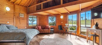 Yurt on the Hill -Unique & Peaceful Country Escape