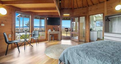 Yurt on the Hill -Unique & Peaceful Bathurst Yurt