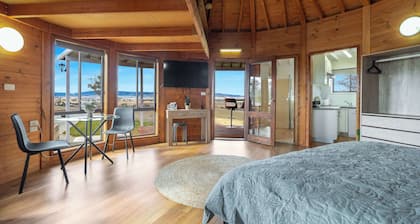 Yurt on the Hill -Unique & Peaceful Bathurst Yurt