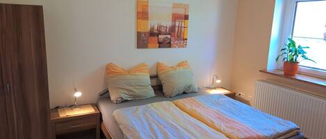 1 bedroom, WiFi, bed sheets