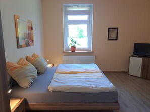 1 Schlafzimmer, WLAN, Bettwäsche