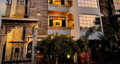 Hotel Kanak Niwas