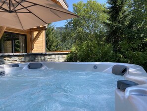 Baignoire à remous extérieure