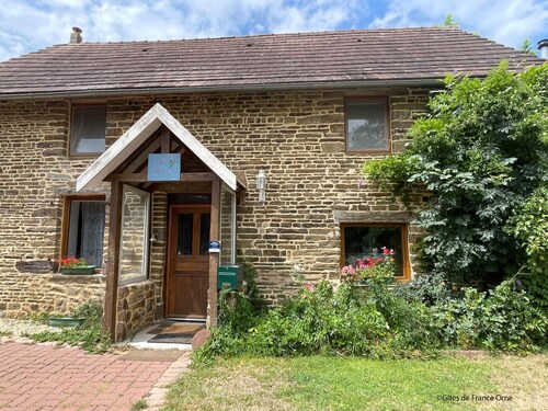 Gîte tranquille avec spa privé et piscine, Normandie